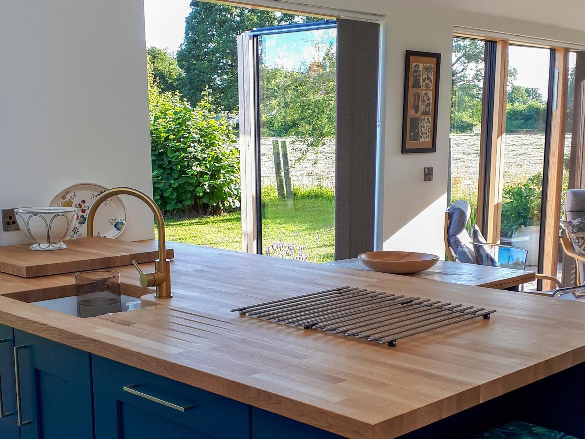 Wrens Nest Villa Chippenham  Kültér fotó